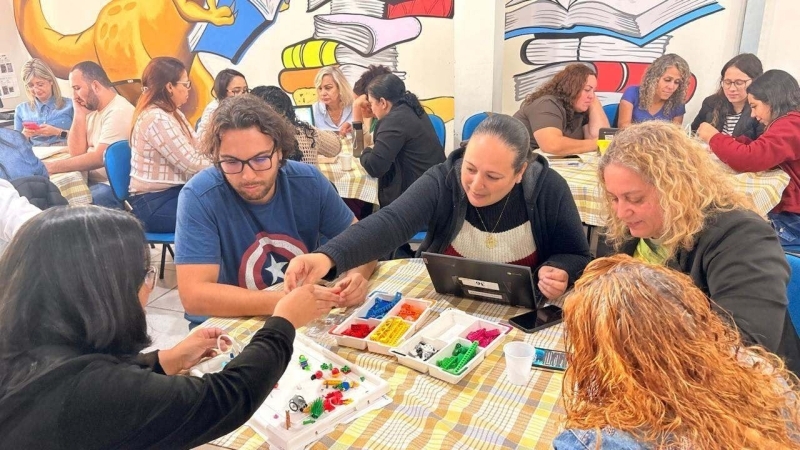 Noticia novos-professores-da-rede-municipal-de-ensino-participam-de-capacitacao-em